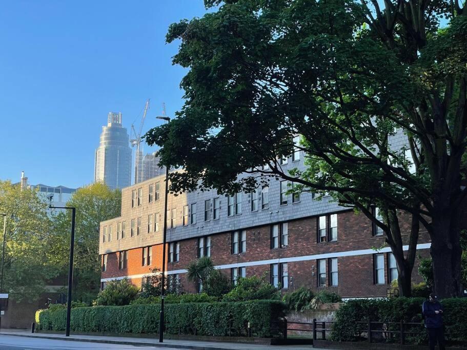 Amazing Apartment Central London Near Tube Station מראה חיצוני תמונה
